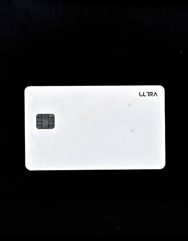 Borderless Banking ULTRA metal card, White finish